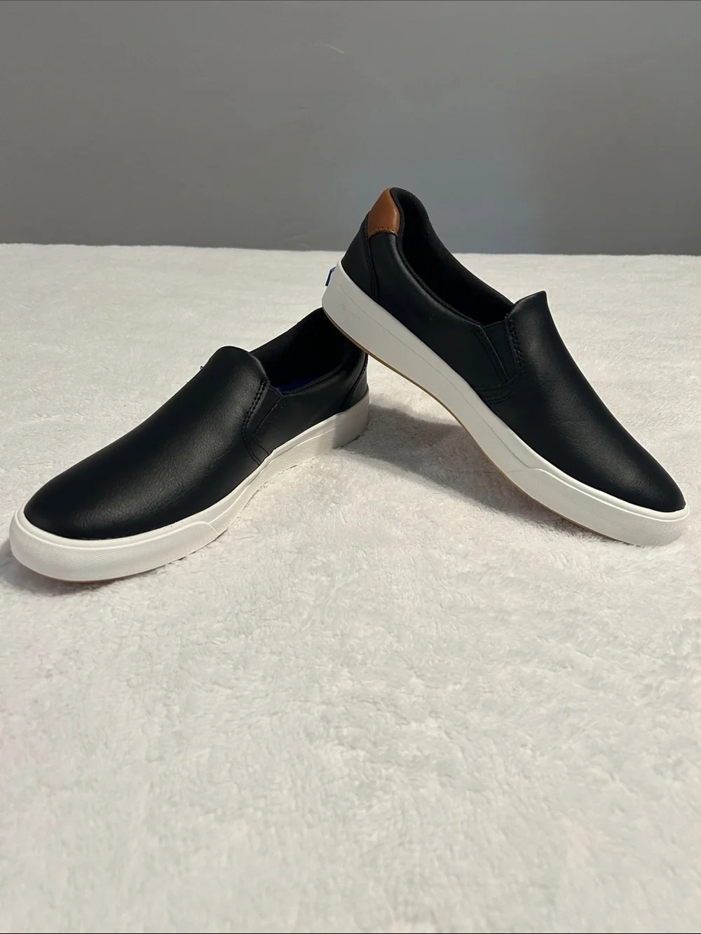 Keds woman Black Slip-On Leather Loafers with Brown Heel Accent. Size 7.5 M - Picture 8 of 12